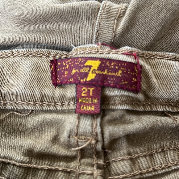 Boy’s Tan Jeans Pants Size 2T - Picture 7 of 7